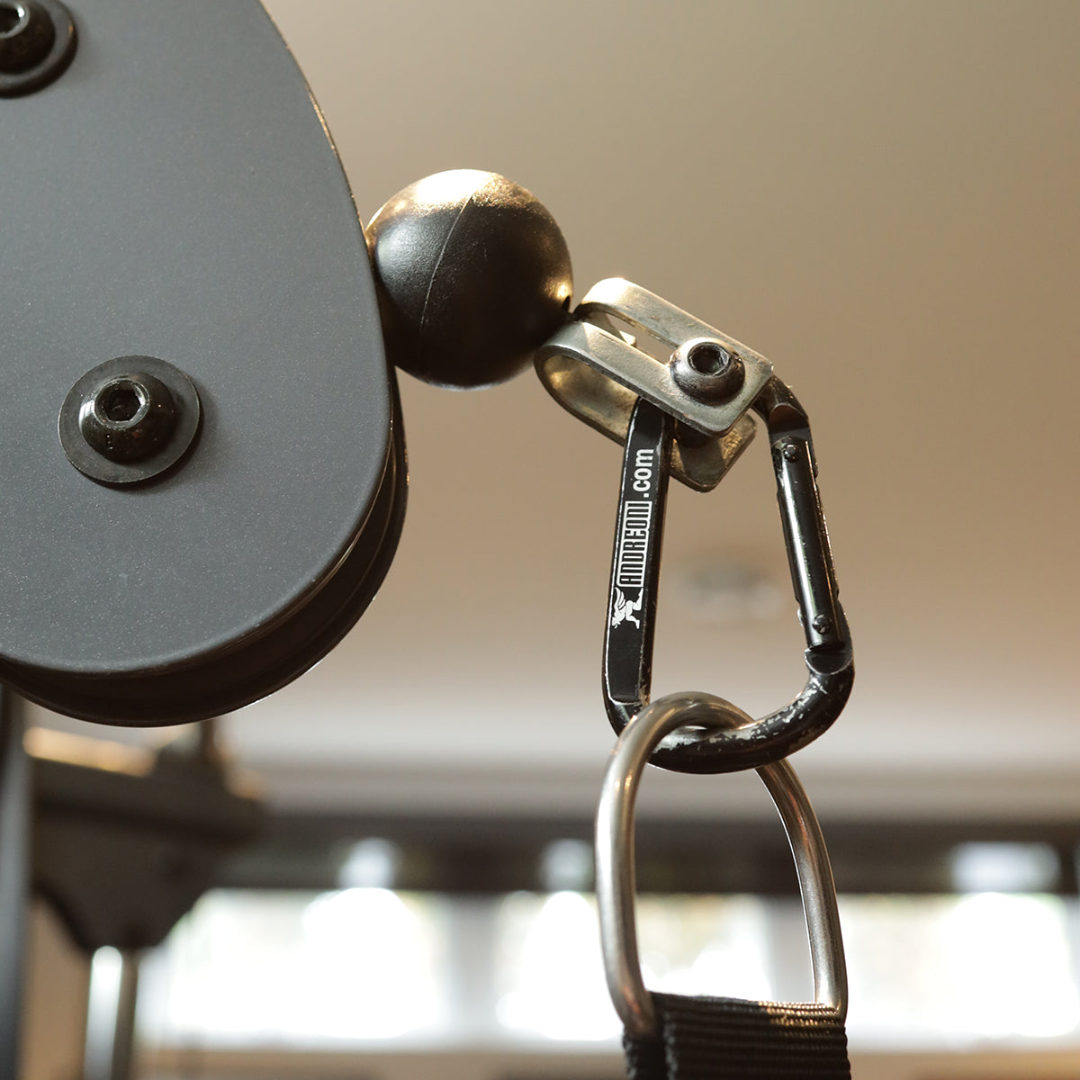 Heavy-Duty 3.2" Iron Carabiners – Built for Strength and Versatility in Every Workout.