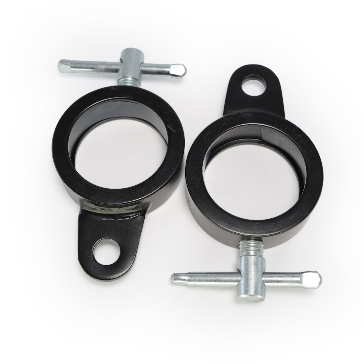 Andreoni cable barbell collars attaching a barbell to a cable machine