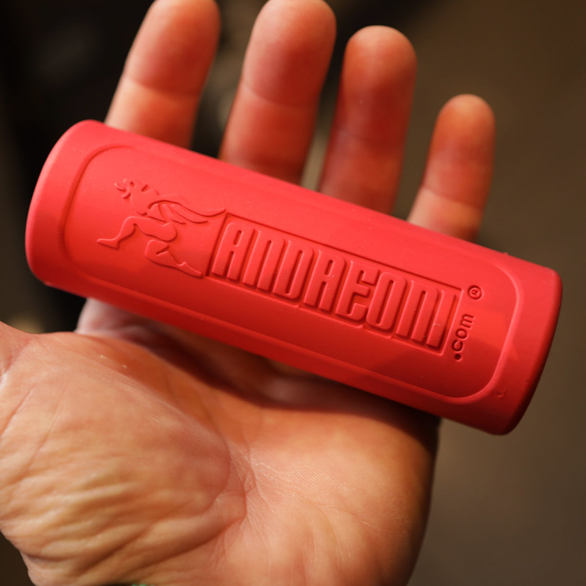 Perfect Size Rubber Grips for Barbells, Dumbbells and Cable Attachments. - Andreoni.Fitness