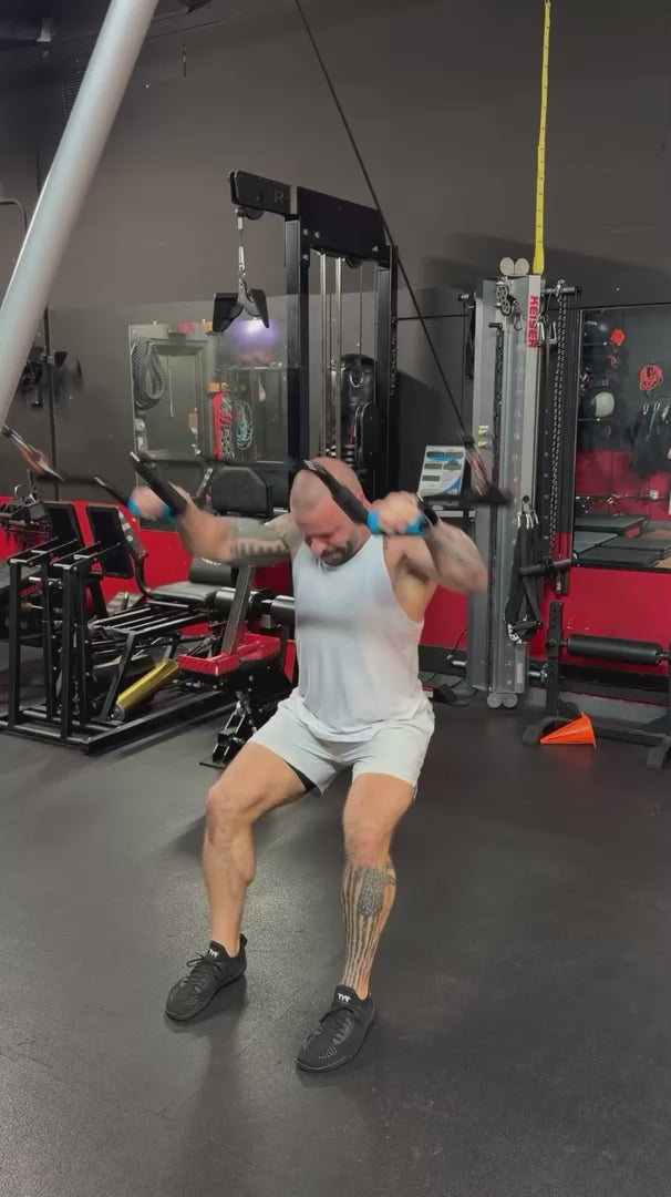 BishopTraining doing back exercises with the Andreoni bar