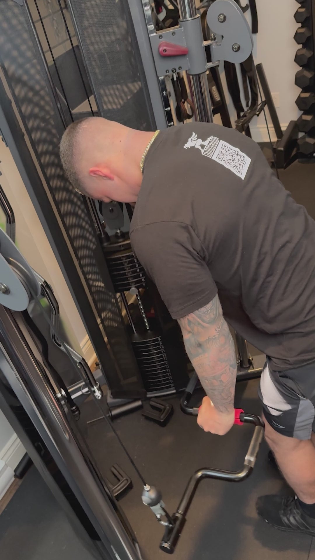 Dips with a Cable Machine and the Andreoni Bar
