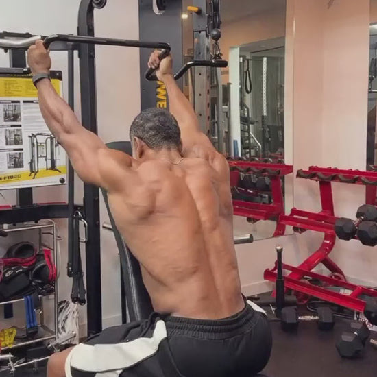 Pulldowns performed by Adam J Ellison with the Andreoni Functional bar.